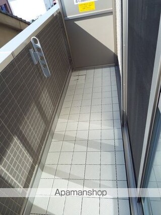 Ｄーｒｏｏｍ新涯[1R/30.03m2]のバルコニー