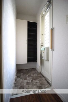 岡山県岡山市北区学南町２丁目[2LDK/52.8m2]の玄関