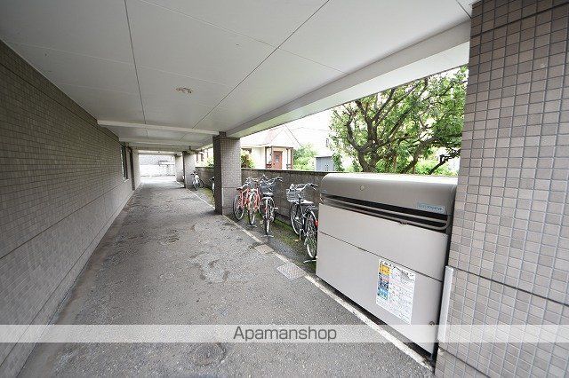 T’SCOURT北22条の玄関写真