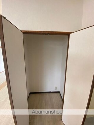 ヤマダビル[1LDK/49.4m2]の収納