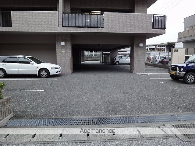 高知県高知市南御座[3LDK/66.52m2]の駐車場