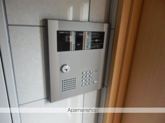 ヒールコートIIの玄関写真