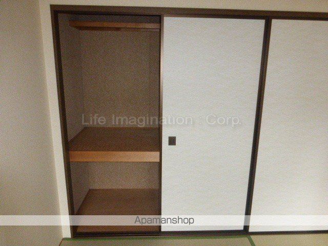 コスモ市川A棟・B棟の内装写真