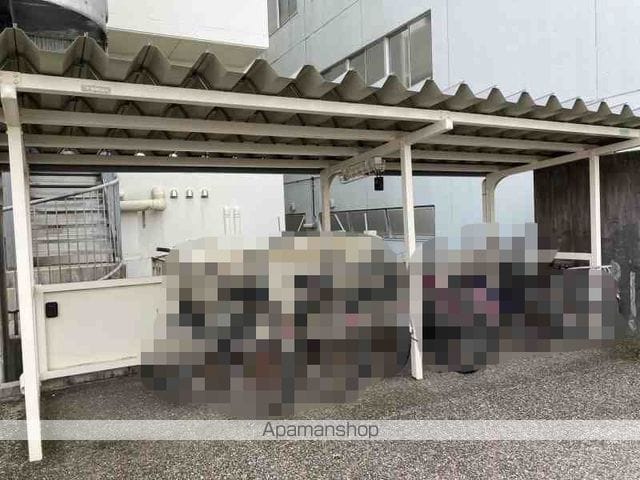 ヴィラ東中通の外観写真