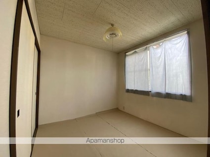 ファミール花園[2K/29.81m2]の内装3