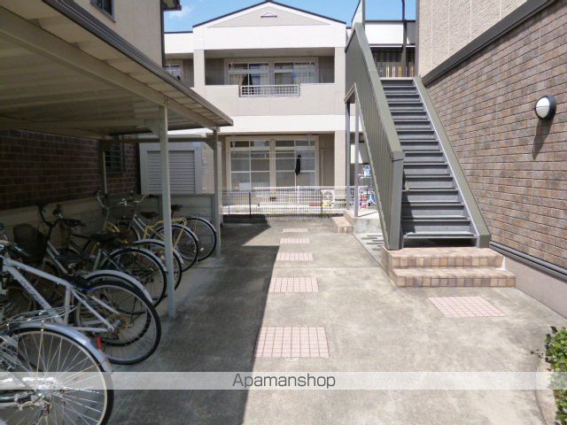 フェリーチェ Aの玄関写真
