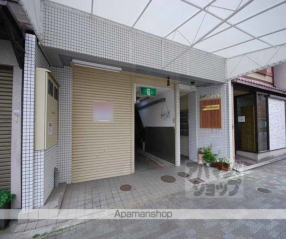 吉田マンションの玄関写真