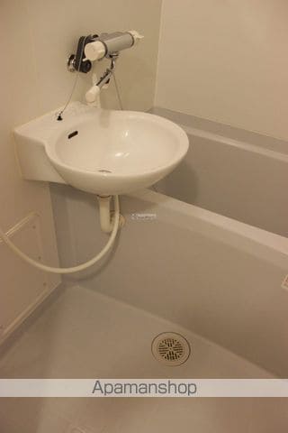 レオパレスタカスの内装写真
