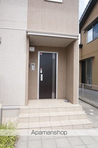 ＩＲいしかわ鉄道 金沢駅 徒歩34分 2階建 築12年の玄関写真
