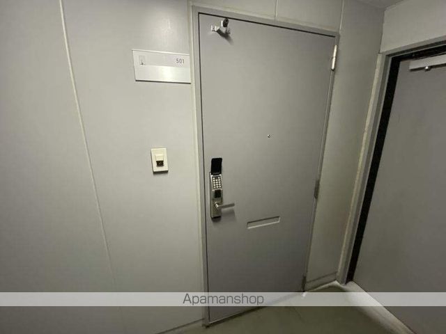 ヴェルドミール西桔梗の玄関写真