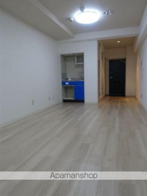 和歌山県和歌山市九番丁[1R/27m2]のリビング・居間