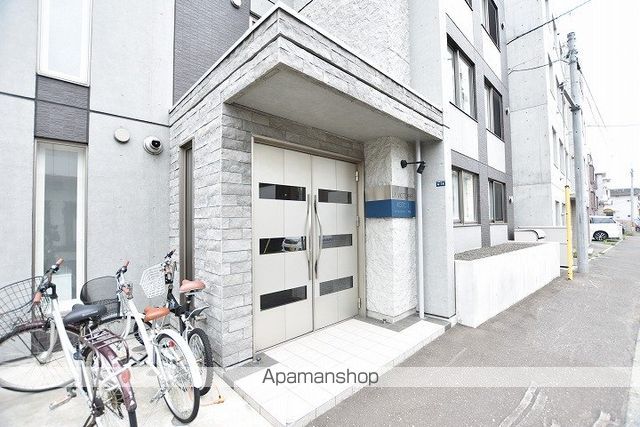 ラ・ヴィクトワール琴似の玄関写真