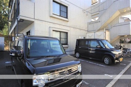 グランメール久万ノ台[1K/29.7m2]の駐車場