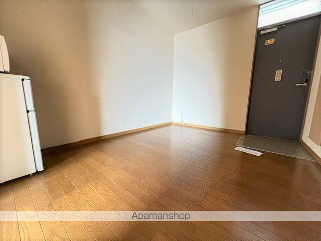レオパレステイスティーの内装写真