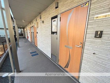 クレイノ西深津[1K/22.28m2]の玄関