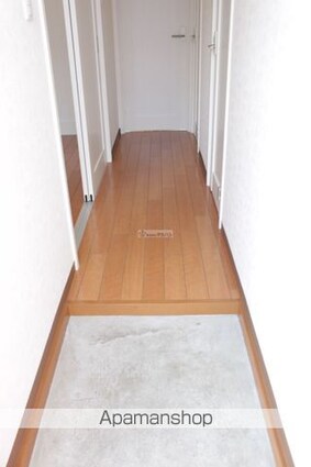サンハイツ山波[1DK/34.45m2]の玄関