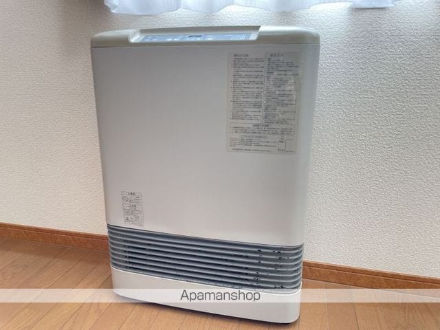 レオパレスKINAMIの内装写真