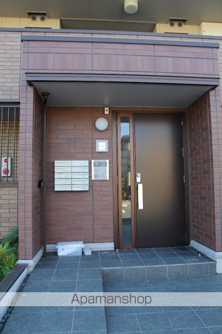 ラ メゾン デスポワ Bの玄関写真