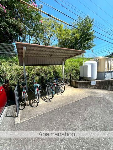 リージングマンションC棟の外観写真