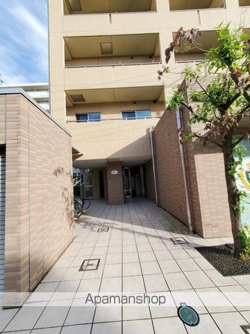アルカータ壽の玄関写真