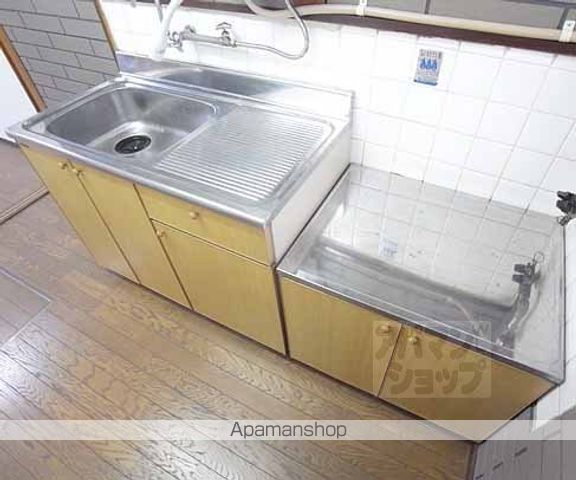 西野山欠ノ上町貸家の内装写真