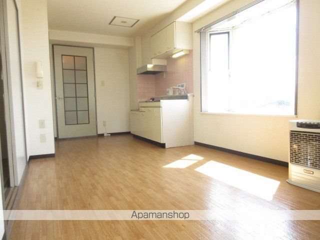 グラン市川の内装写真
