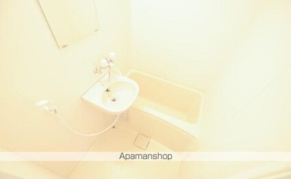 香川県高松市松島町３丁目[1K/19.87m2]のバス