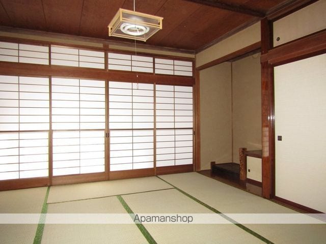 望月竜ヶ丘貸家2の内装写真