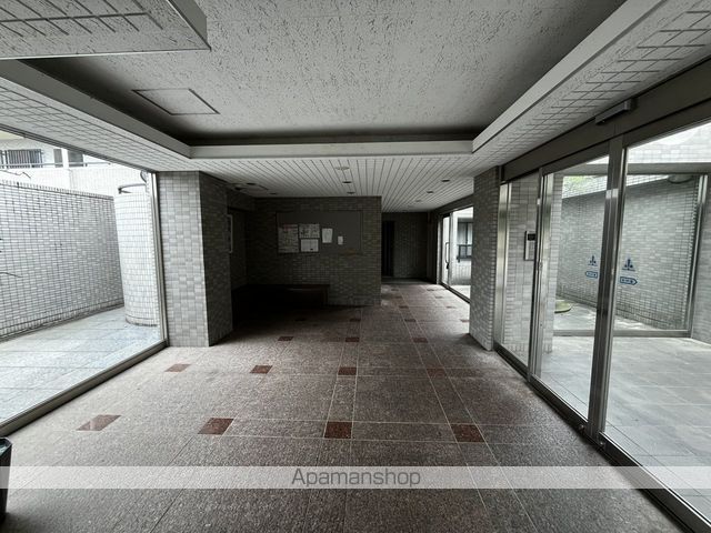 ECRU TAKAOKAの玄関写真