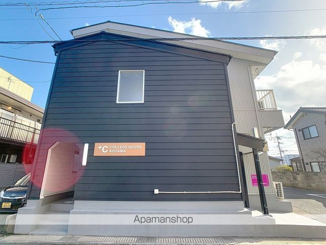 カレッジハウス湖山の外観写真