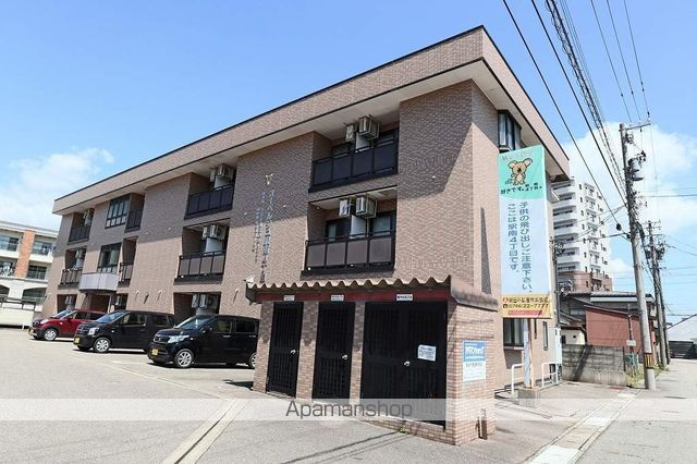 オーベルジュ駅南4丁目の外観写真