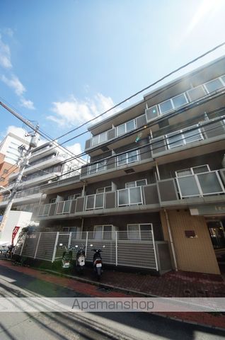 レオパレス宇田川町マンションの外観写真