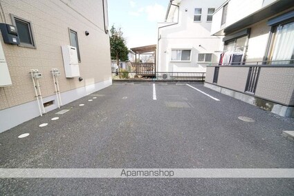 クオリティハイツ　Ｂ棟[2LDK/50.07m2]の駐車場1