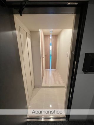 東京都新宿区百人町３丁目[1LDK/42.35m2]の玄関