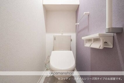 愛媛県伊予郡松前町大字北黒田[1R/32.94m2]のトイレ