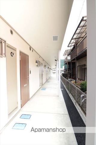 グランハイツ栄町の玄関写真