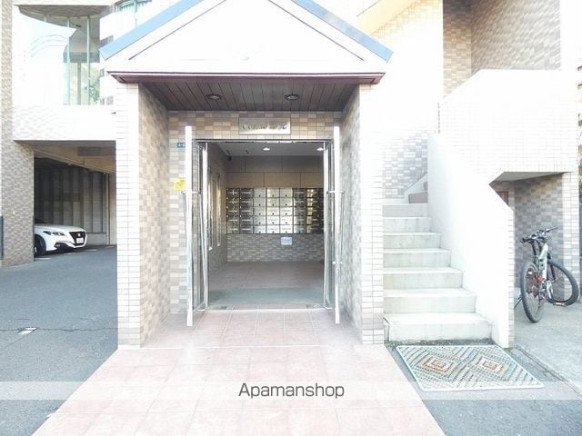 コスモ郡元の玄関写真