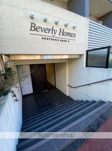 BeverlyHomes赤塚公園IIの玄関写真