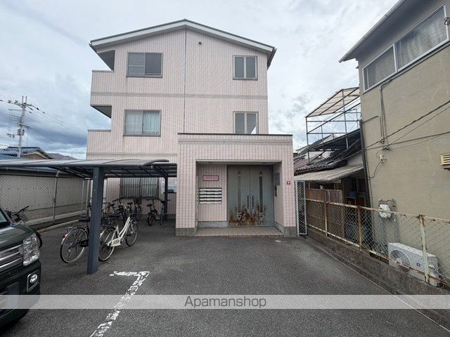 エストレノの外観写真