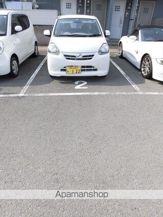 ＭＡＳＴＣＯＵＲＴ鳴神[2LDK/65.9m2]の駐車場3