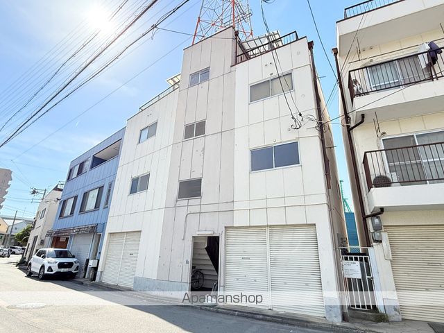 坂下マンションの外観写真