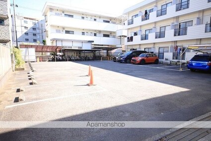 ハイムルネッサンス[1K/20m2]の駐車場