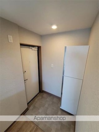 ルピナス平井[1K/25.2m2]の玄関