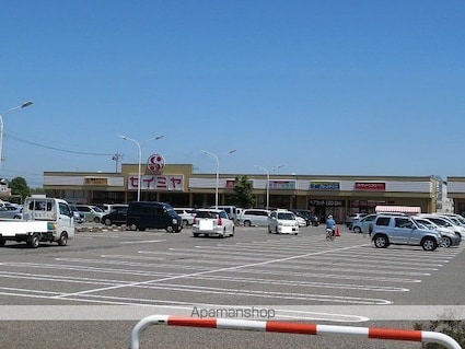 千葉県富里市御料[1LDK/45.77m2]の周辺1