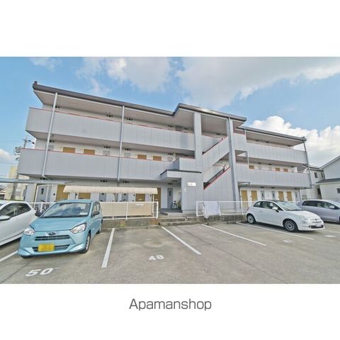 レナ三宅の玄関写真