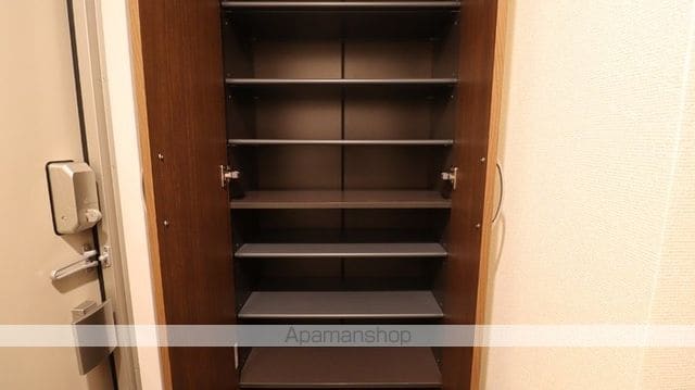 ラ・ペルシュの内装写真
