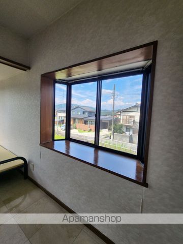 スリーナインの内装写真