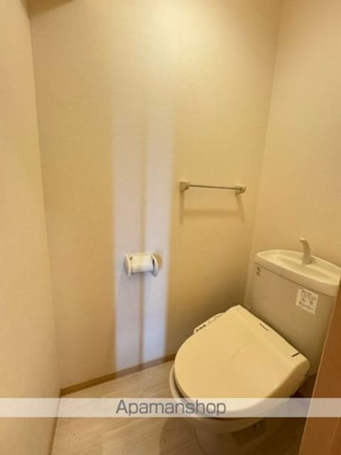アムール和[2LDK/56.72m2]のトイレ