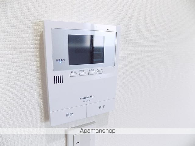 アースクエイク上条A棟の内装写真