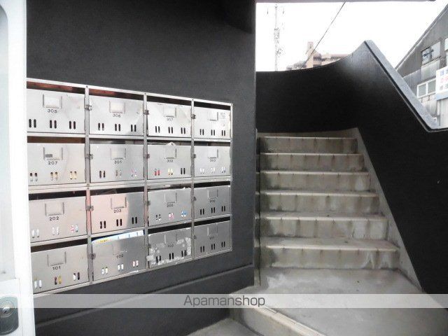 デンマークハイツIIの玄関写真